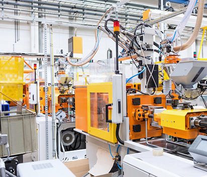 Robotics in Injection Molding Machine