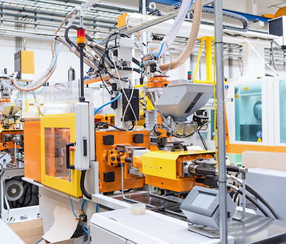 Injection molding machinery and Automation