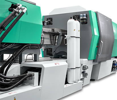 Hybrid vertical injection molding machine